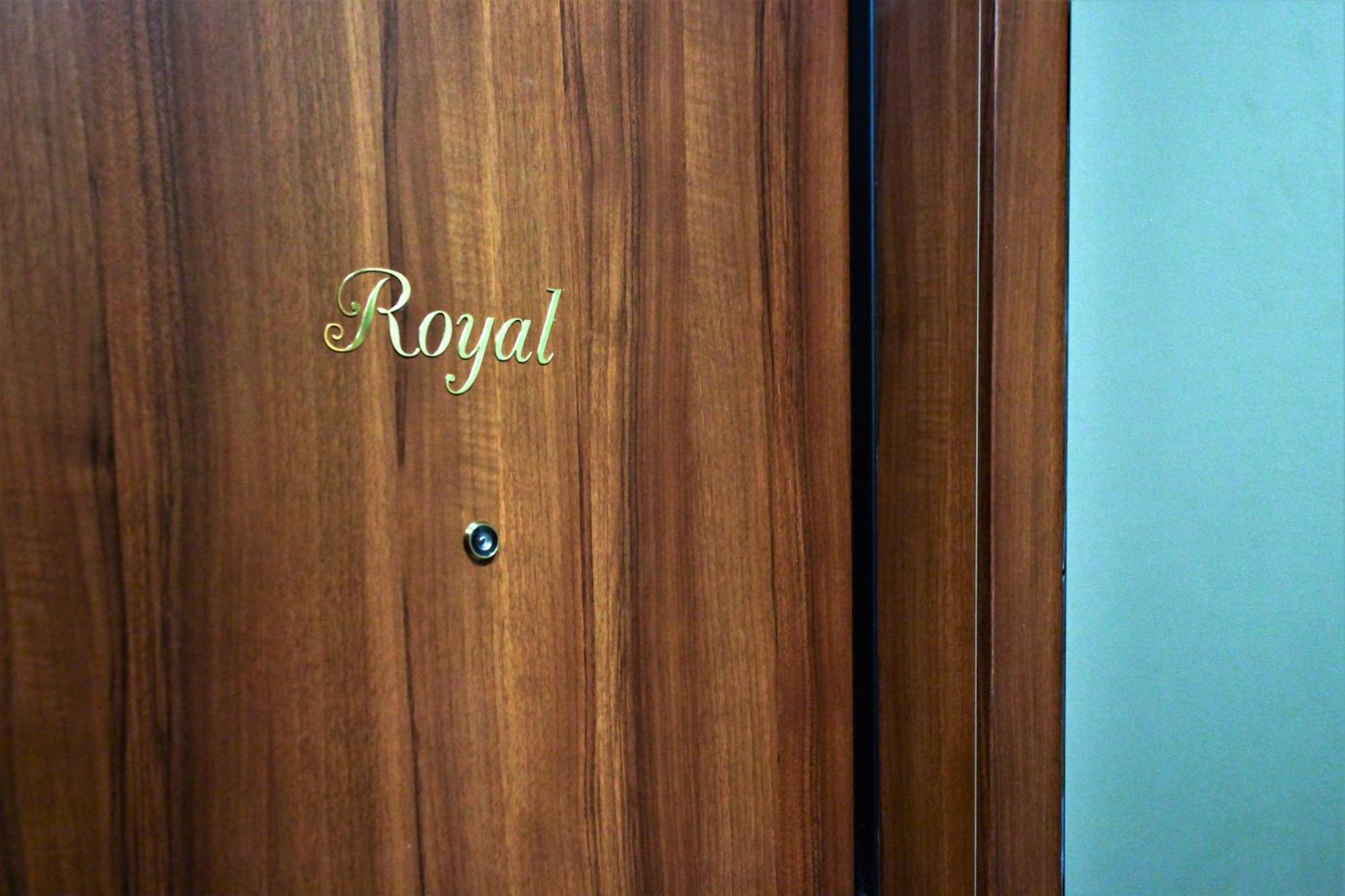 Royal Luxury Suite Атина Екстериор снимка